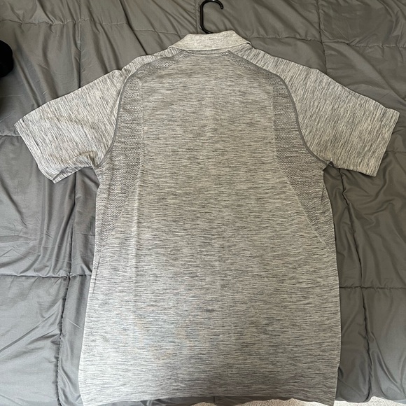 Lululemon Metal Vent Polo Large - Picture 2 of 2